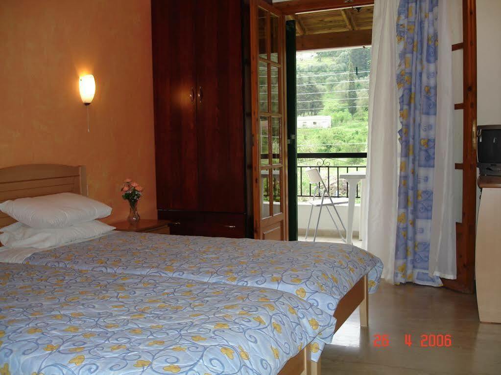 Villa Litsa Ermones Exterior photo